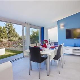 3 bedroom villa with pool and sea views near Scopello, sleeps 6